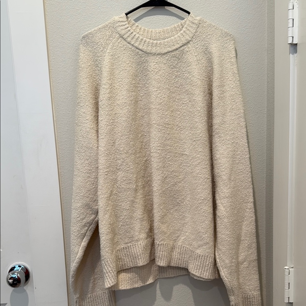 Cozy Cream Men’s Abercrombie & Fitch Sweater